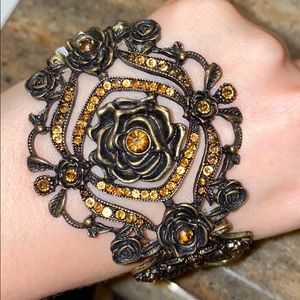 Cute crush gold bracelet